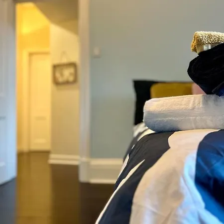 Edinburghs Arthurs Seat View Edinburg