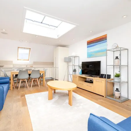 Joivy Superb Flats In The Heart Of Edinburgh