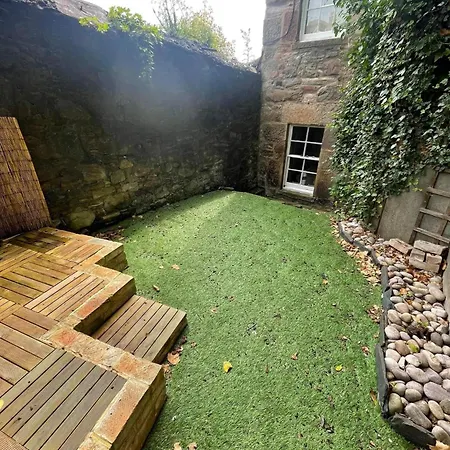 Unique Two Bed Main Door Flat At The Meadows Appartement Edinburgh