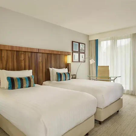 Courtyard By Marriott Hotel