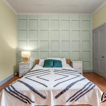 Daire Central, Cozy 2br-1ba In Haymarket By Bonjour Residences