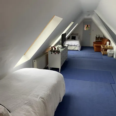 Carmichael 3* Edinburgh