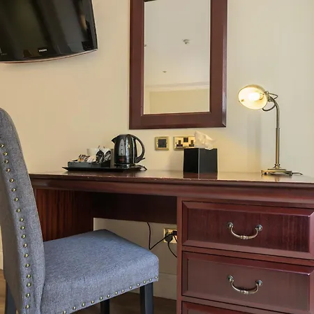 Old Waverley Hotel 3*