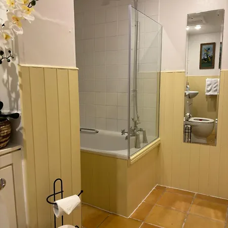아파트 Cosy Georgian Flat