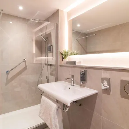 Premier Fountain Court Apartman Edinburgh