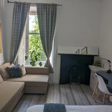 Friends Family Center Проживание в семье Эдинбург