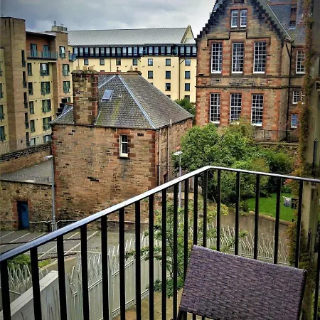 Boutique On Royal Mile - Sleeps 4 Edinburgh