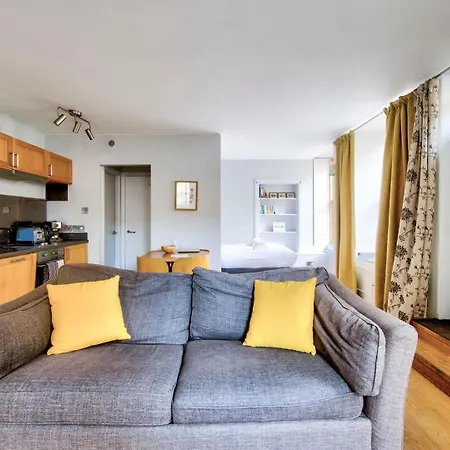 Guestready - Edinburgh's New Town Cosy Hideaway * Edinburg