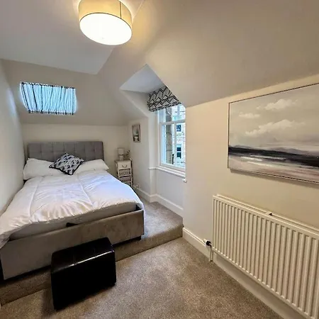 Stylish Murrayfield Sanctuary Apartment *