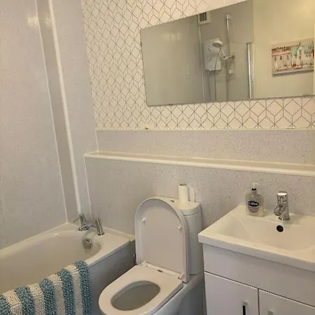 Quiet For Upto 4 People * Edynburg