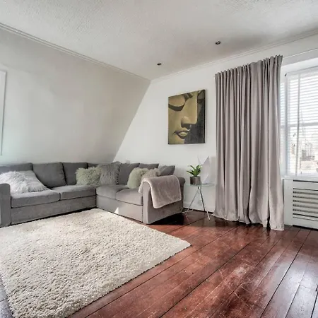Guestready - Modern 2br On The Royal Mile! * エディンバラ