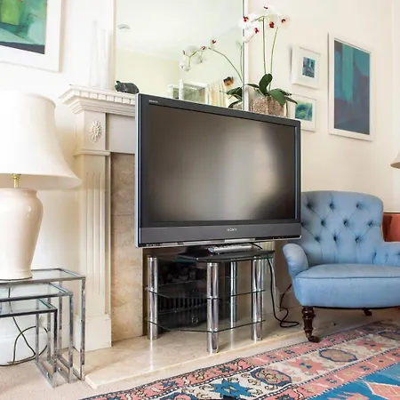 Guestready - Classic Charm Near Holyrood Park *