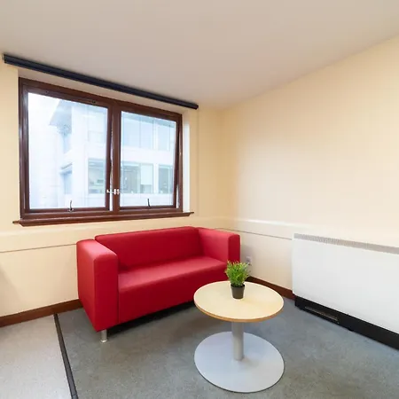 Joivy Economy 4 And 5 Bed Flats, Close To Old Town And Royal Mile - Adults Only Appartement