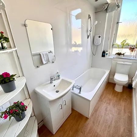 2 Bedroom Property Daire