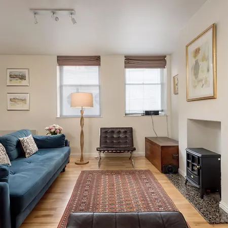 Causewayside - The Address Edimburgo