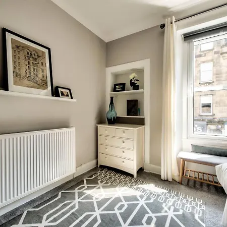 Guestready - Spacious And Beautiful 2br Flat In Morningside Appartement Edinburgh