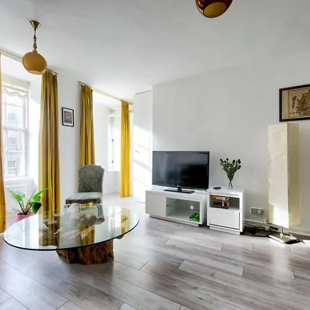 Guestready - Bright & Airy 1br Flat In Center * エディンバラ