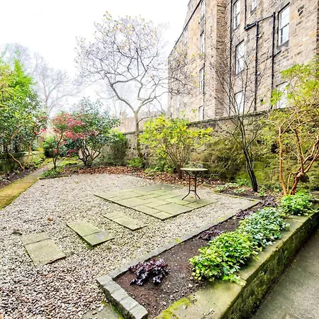 Guestready - Beautiful New Town Studio, With Patio Lejlighed