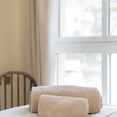 Old Tolbooth Wynd - 393