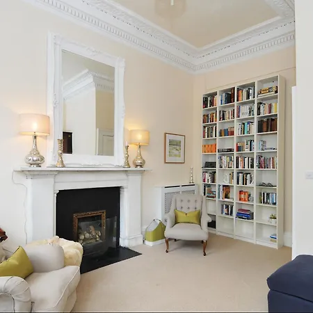 Saxe Coburg Place - 325 Appartement *