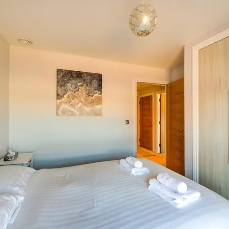 Guestready - Amazing With A Castle View