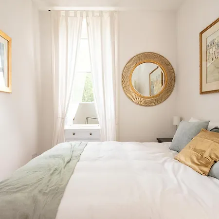 Tatil Evi Beautiful Victorian Townhouse With Private Garden, Close To The Beach