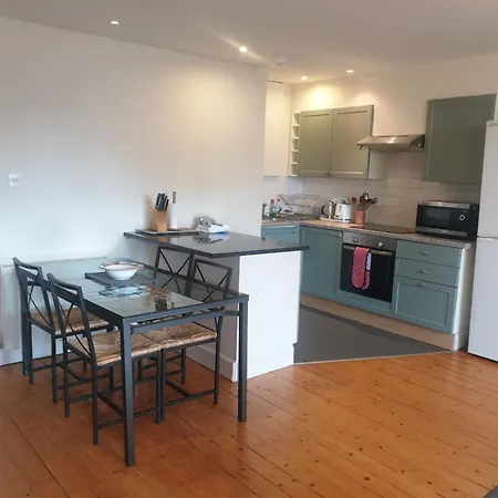 Rose Street 2 Bedroom דירה אדינבורו