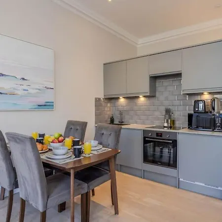 Dragon - Centre 2 Bed *