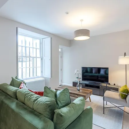 Dragon - Centre 2 Bed Daire Edinburgh