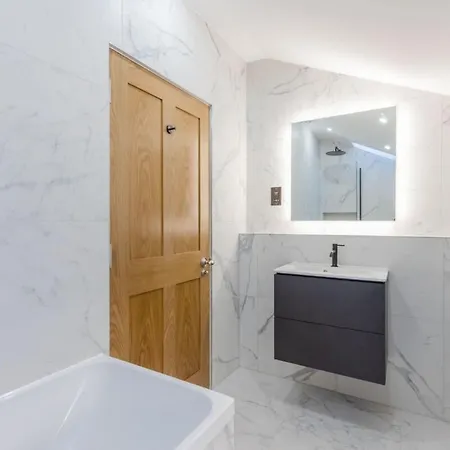 Holiday home Dragon - Yukina - 2 Bed Centre House With Garden *