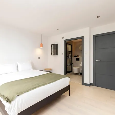 Joivy Fabulous With Bay View Terrace Эдинбург