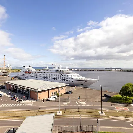 Appartement Joivy Fabulous With Bay View Terrace *