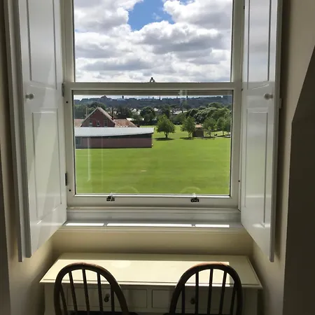 Appartement Stylish Victorian Apartment's Close To The Botanical Gardens, Free Parking! *