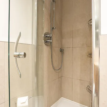 Comfy 2 Bedroom Near Centre Casa vacanze *