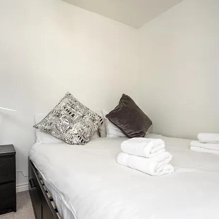 Comfy 2 Bedroom Near Centre Edinburgh