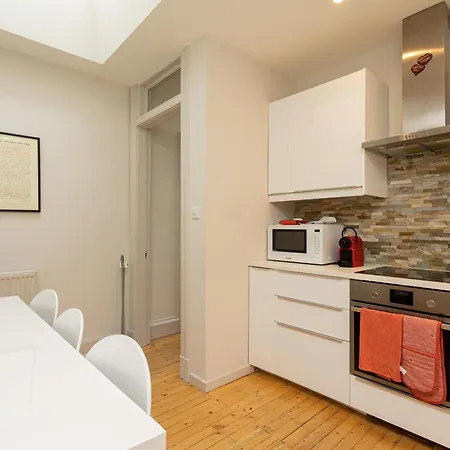 Gorgeous 4 Bed Right Beside The Meadows *