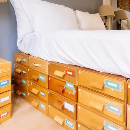 Stylish 3 Bedroom Near Hollyrood Park 펜션 *