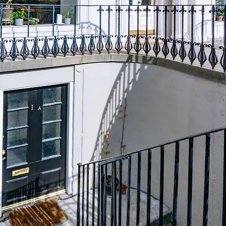Homely 3 Bedroom In The Heart Of Edimburgo