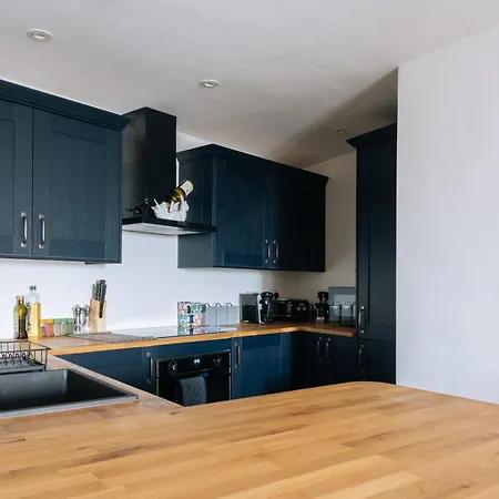 & Modern 2bd Flat - Apartamento