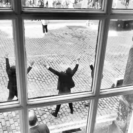 16th Century Courtyard On The Royal Mile דירה אדינבורו
