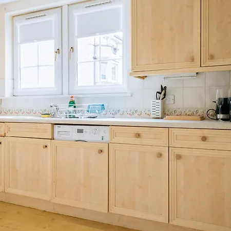 Snug & Serene 2bd Flat - Roseburn 아파트 에든버러