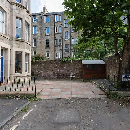 アパート Palm Tree Apartment- Period With Cat