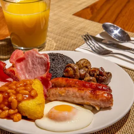 Britannia 3* Edinburgh