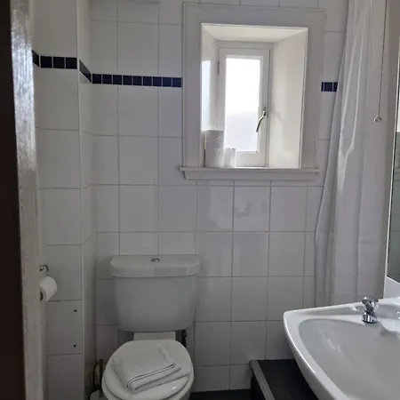 Rose Street 4 Bedroom