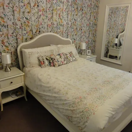 Orchard Brae Apartment