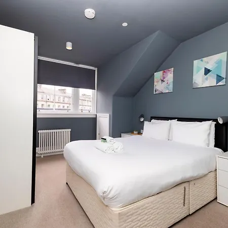 Joivy Spacious Next To West End