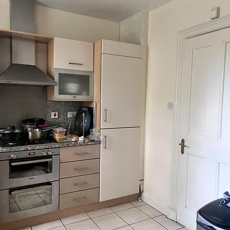 Alloggio in famiglia Private In Charming Detached House In Newington