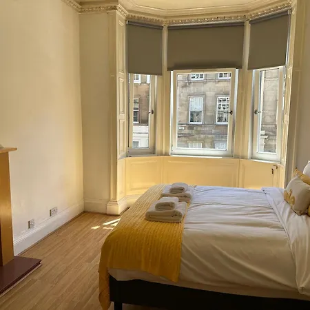 Lochrin Buildings Two Bed 아파트 에든버러