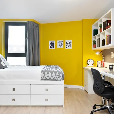 Joivy Comfy Closeby Fringe Venues - Adults Only