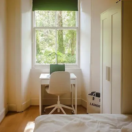 Apartment Bright And Airy
